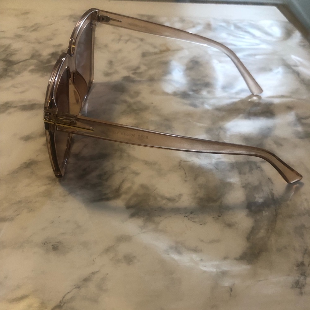 Sunglasses - Picture 5 of 6